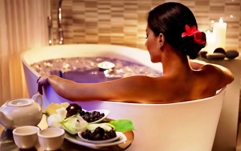 Bagni con sale ed erbe
