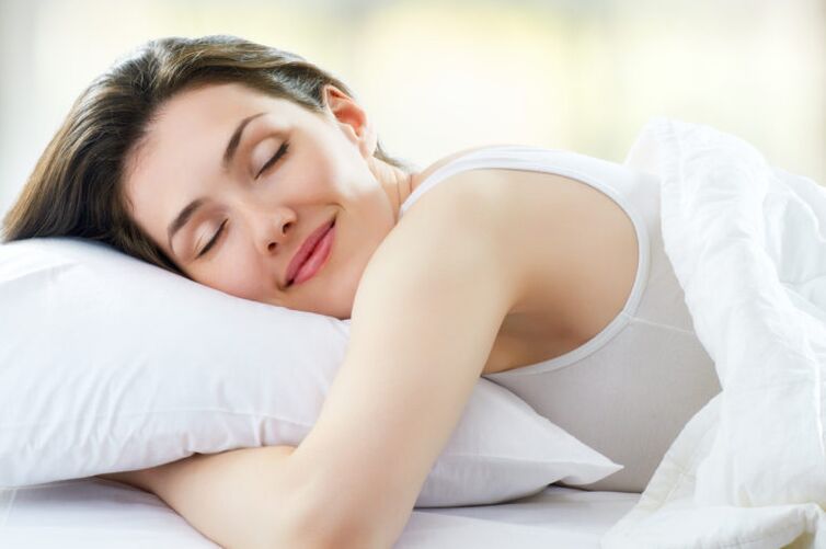 Dormire a sufficienza è una delle regole per perdere peso in una settimana